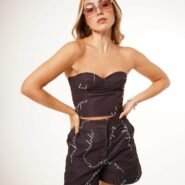 Corset exhale black desde una vista frontal en talla S