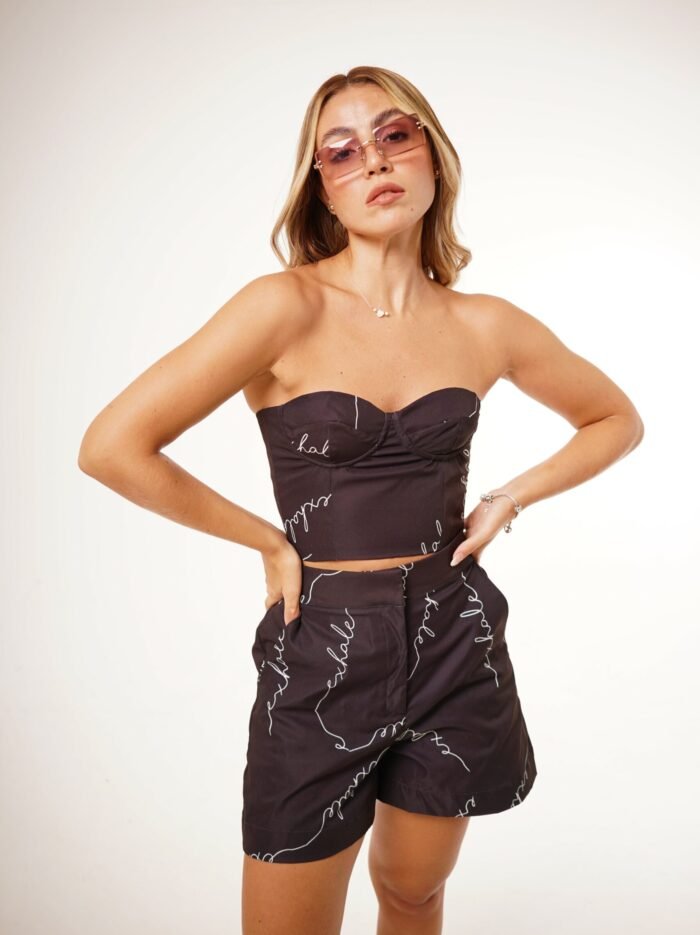 Corset exhale black desde una vista frontal en talla S