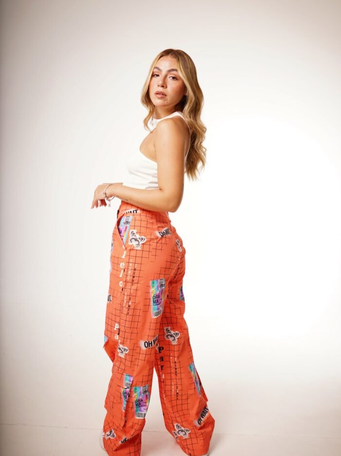 Pant cargo slim lavender vista en talla S perspectiva de atrás