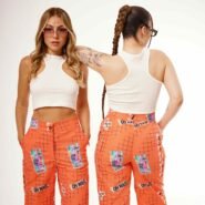 Pant cargo slim lavender desde una vista frontal y parte de atrás